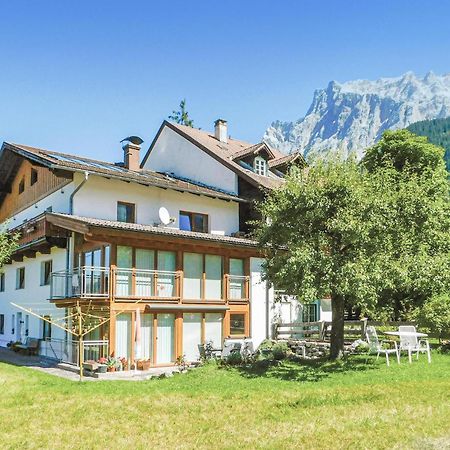 Helle Ferienwohnung In Ehrwald Exteriör bild
