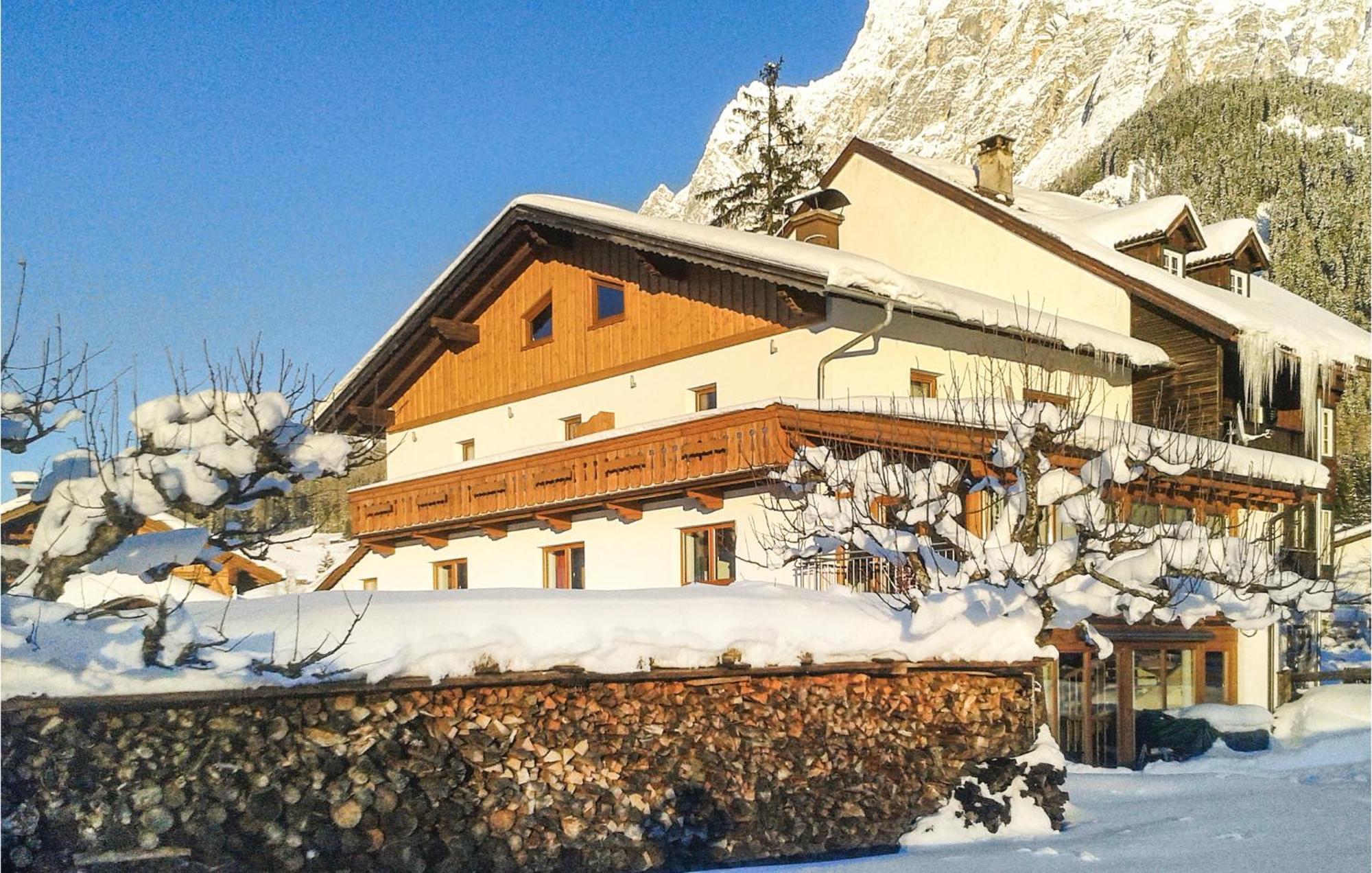 Helle Ferienwohnung In Ehrwald Exteriör bild